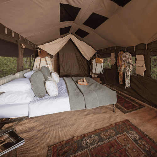 Golden Africa Safaris - Luxury Roving Tent (2)