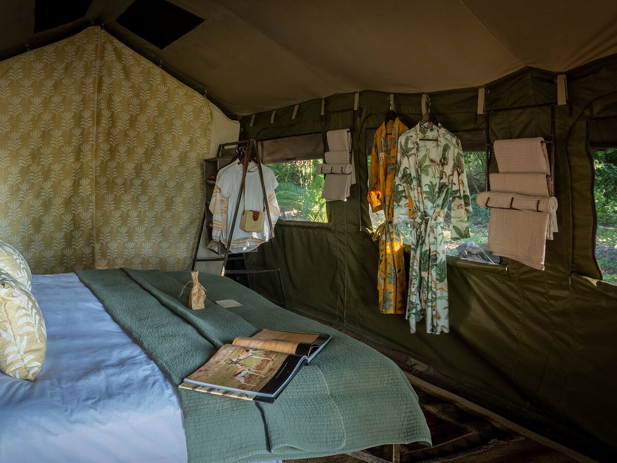 Video replacement image for one with bed