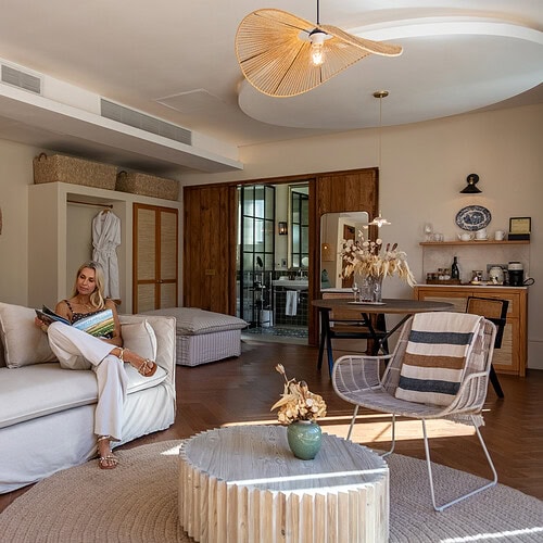 Alexander-Estate-Luxury-Spa-Suite-013